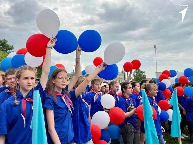 Александр Соколов: Дорогие ребята!. Сегодня Кировская область впервые отмечает День детских объединений