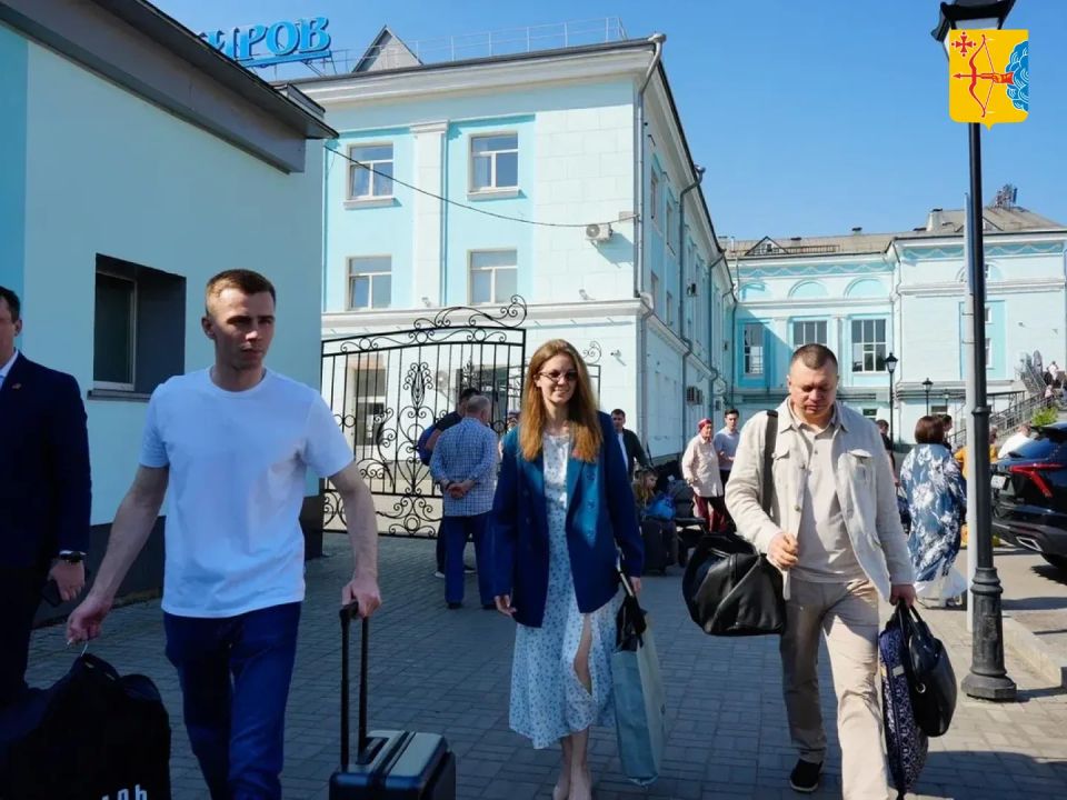 В Киров прибыли Герои России, участники СВО Владислав Головин и Артур Орлов В Киров прибыли Герои России, участники СВО Владислав Головин и Артур Орлов