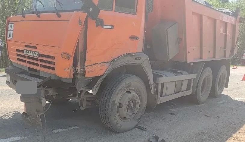 В Зуевском районе в тройном ДТП пострадали 4 человека В Зуевском районе в тройном ДТП пострадали 4 человека