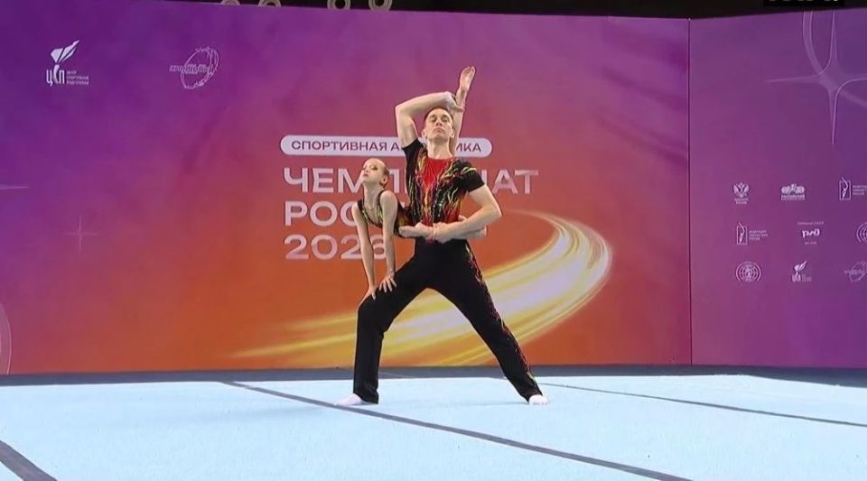 Кировские акробаты стали чемпионами России Кировские акробаты стали чемпионами России