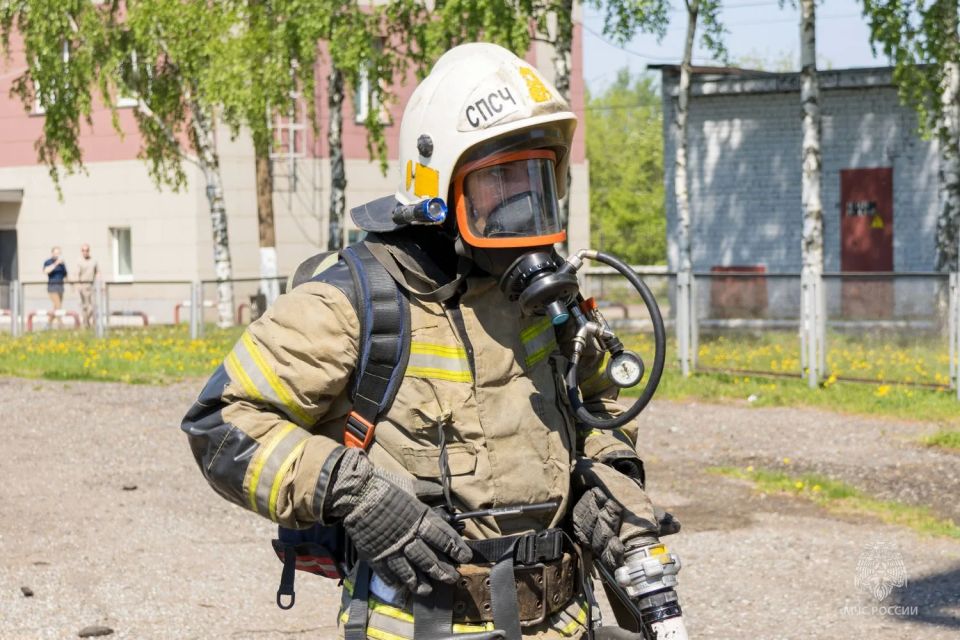 Лучшие газодымозащитники работают в 1 пожарно-спасательной части Лучшие газодымозащитники работают в 1 пожарно-спасательной части
