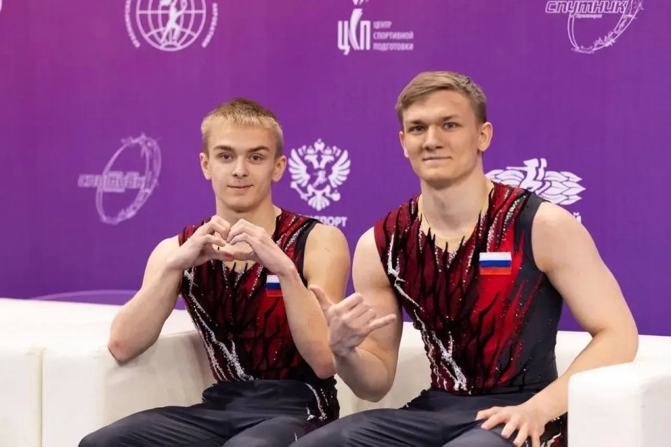 Кировские акробаты Иван Дерендяев и Матвей Черных стали чемпионами России