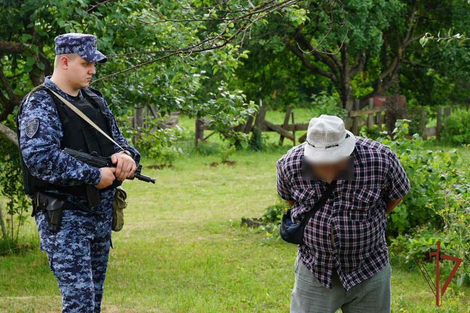 Криминальная дрёма: в Кирово-Чепецке Росгвардия прервала сон взломщика