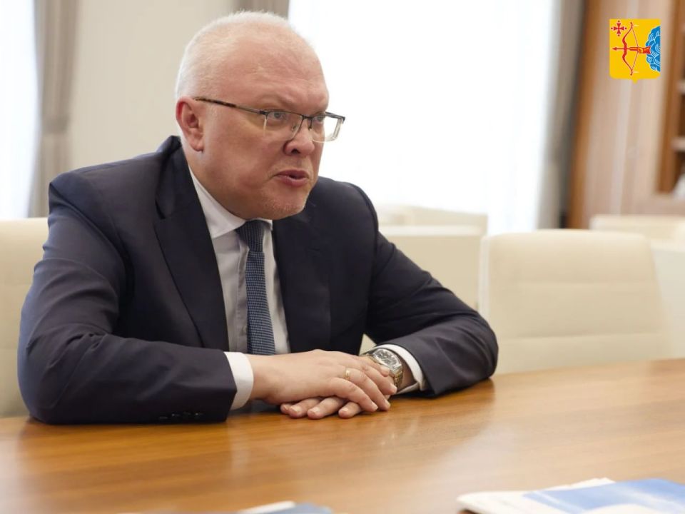 Губернатор Александр Соколов представил министру строительства и ЖКХ России Иреку Файзуллину проект благоустройства набережной в Кирове Губернатор Александр Соколов представил министру строительства и ЖКХ России Иреку Файзуллину проект благоустройства набережной в Кирове