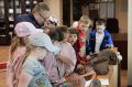 Сотрудники СУ СК России по Кировской области поздравили ребят из села Великорецкое Юрьянского района с Международным днем защиты детей