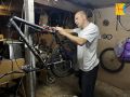 Многодетный отец из Лузы Борис Бородин открыл мастерскую по ремонту велосипедов благодаря социальному контракту