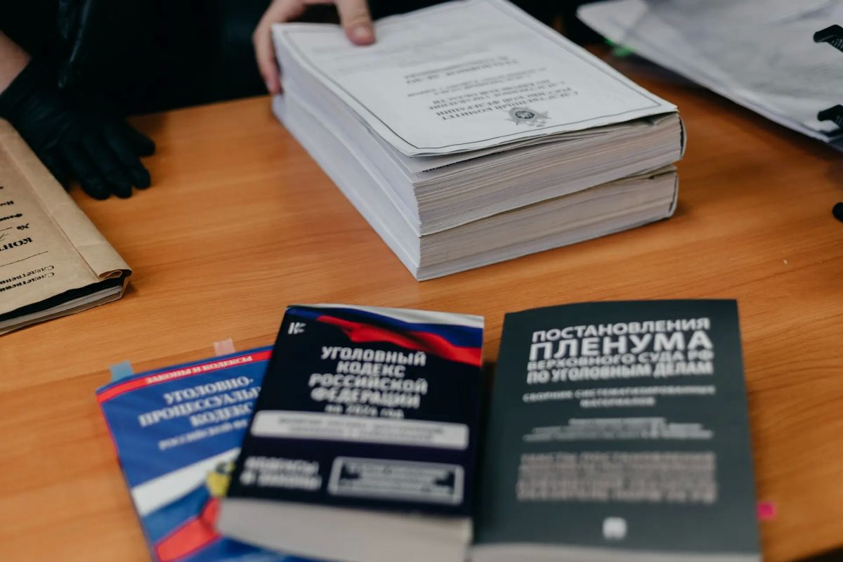 В Слободском районе перед судом предстанет местный житель, обвиняемый в совершении нескольких преступлений в отношении бывшей сожительницы