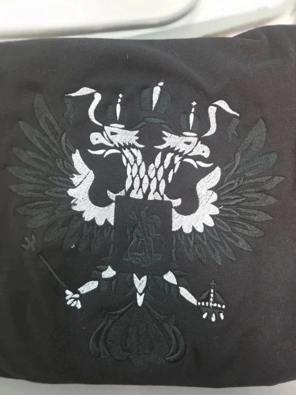 Ветеран СВО открыл свое дело по машинной вышивке Ветеран СВО открыл свое дело по машинной вышивке