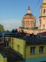 Нам пишут:. «Бесстрашные подростки забрались на крышу офисного здания на Московской, 4. На что только не идут ради красивых фотографий в соцсетях