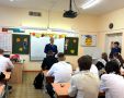 В День знаний работники прокуратуры Кировской области поздравили школьников и провели просветительские мероприятия «#РазговорыОважном»