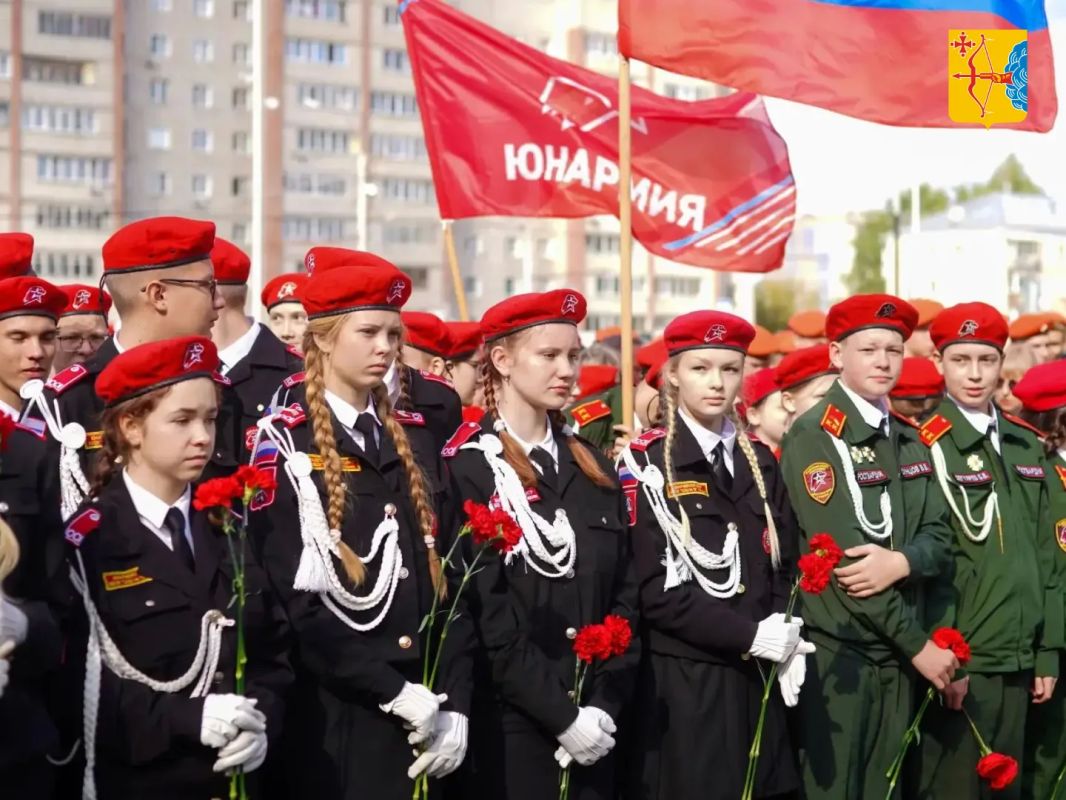 В Кирове прошла торжественная церемония открытия Аллеи Славы, посвященной участникам СВО В Кирове прошла торжественная церемония открытия Аллеи Славы, посвященной участникам СВО