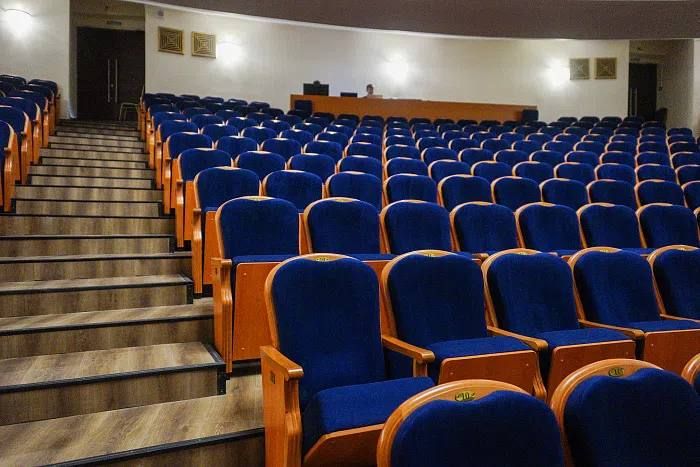 В Вятской филармонии завершён ремонт большого зала