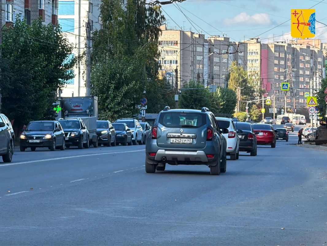 В Кировской области отремонтировали участки дорог, обеспечивающие подъезд к больницам и поликлиникам В Кировской области отремонтировали участки дорог, обеспечивающие подъезд к больницам и поликлиникам