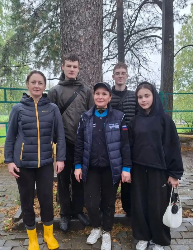 Студенты техникума поддержали общегородской субботник Студенты техникума поддержали общегородской субботник