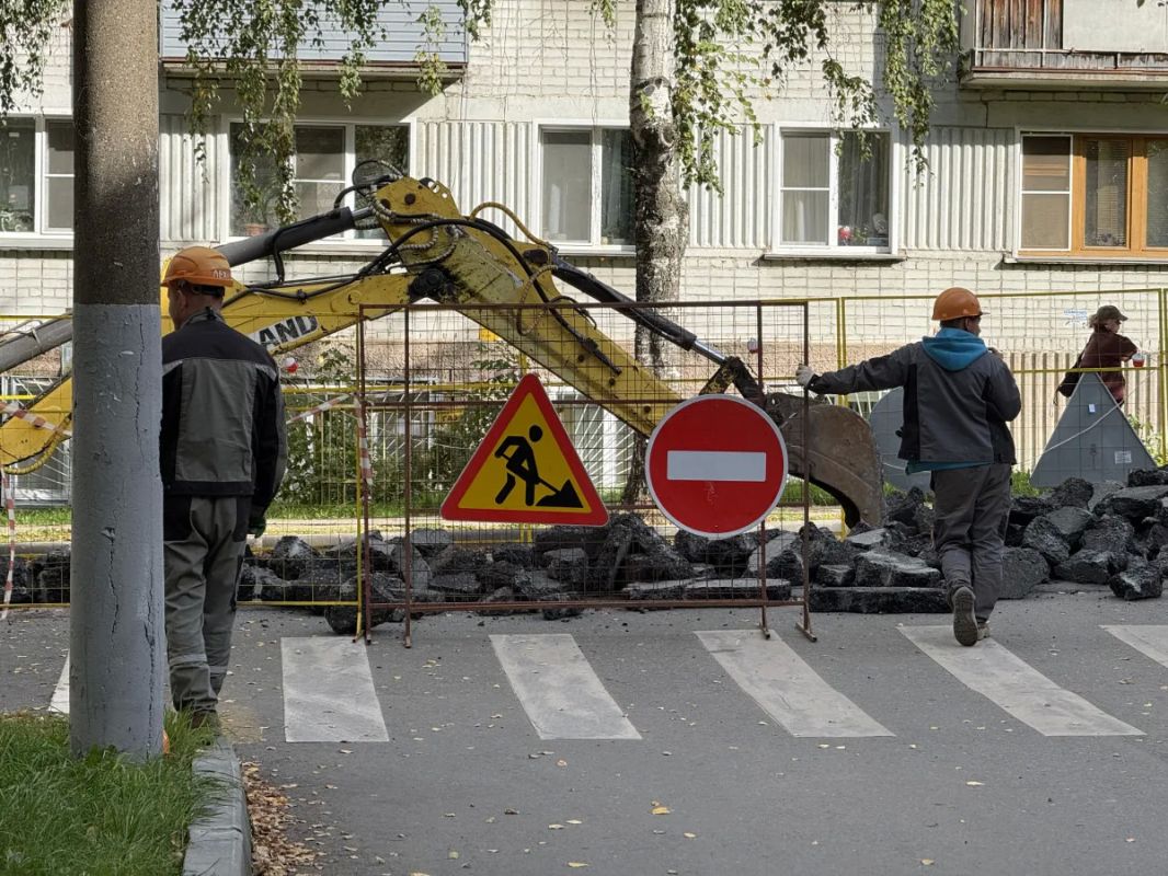 В Кирове перекрыли проезд на перекрестке Мопра и Свободы