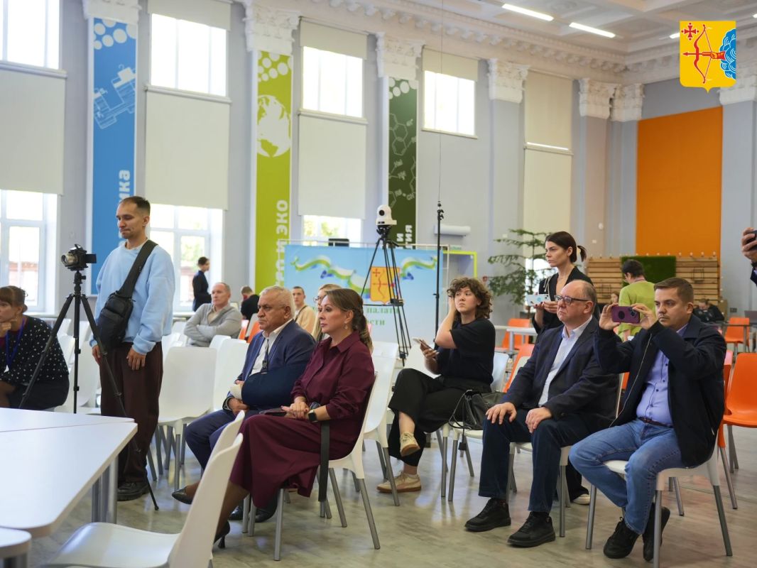 В центре общественного наблюдения Кировской области прошел брифинг, на котором председатель Избирательной комиссии Кировской области Галина Буркова сообщила о переносе выборов по одномандатному избирательному округу № 25... В центре общественного наблюдения Кировской области прошел брифинг, на котором председатель Избирательной комиссии Кировской области Галина Буркова сообщила о переносе выборов по одномандатному избирательному округу № 25...