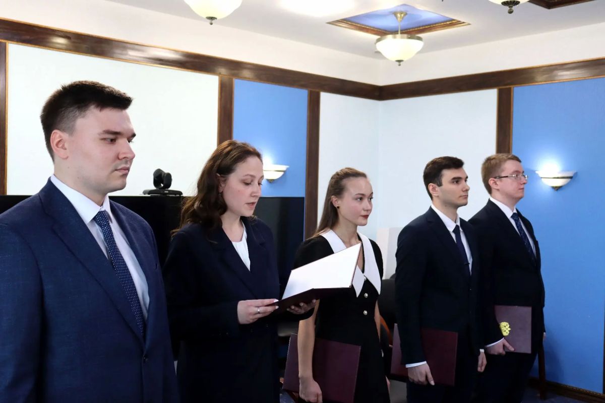 #присяга. Молодые специалисты прокуратуры Кировской области приняли Присягу прокурора