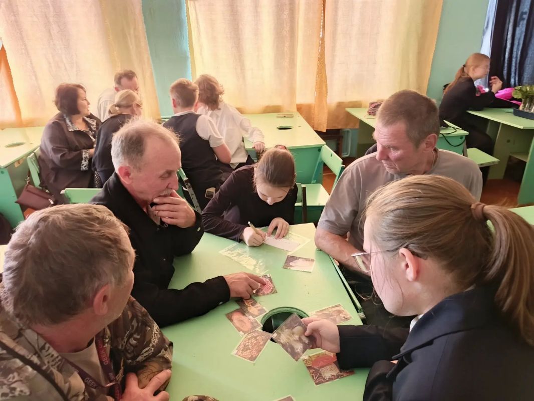 Школьники познакомились с профессиями лесной отрасли в игровой форме Школьники познакомились с профессиями лесной отрасли в игровой форме