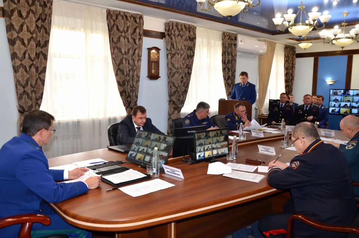 #координация #прокурор. Состоялось совместное заседание коллегий прокуратуры Кировской области, региональных управлений ФСБ, МВД, СК, ФССП и МЧС по вопросу обеспечения возмещения ущерба, причиненного преступлениями #координация #прокурор. Состоялось совместное заседание коллегий прокуратуры Кировской области, региональных управлений ФСБ, МВД, СК, ФССП и МЧС по вопросу обеспечения возмещения ущерба, причиненного преступлениями