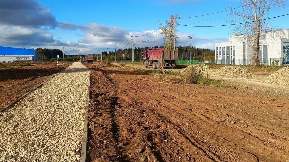 В Радужном обустраивают улицу Владимира Меланьина