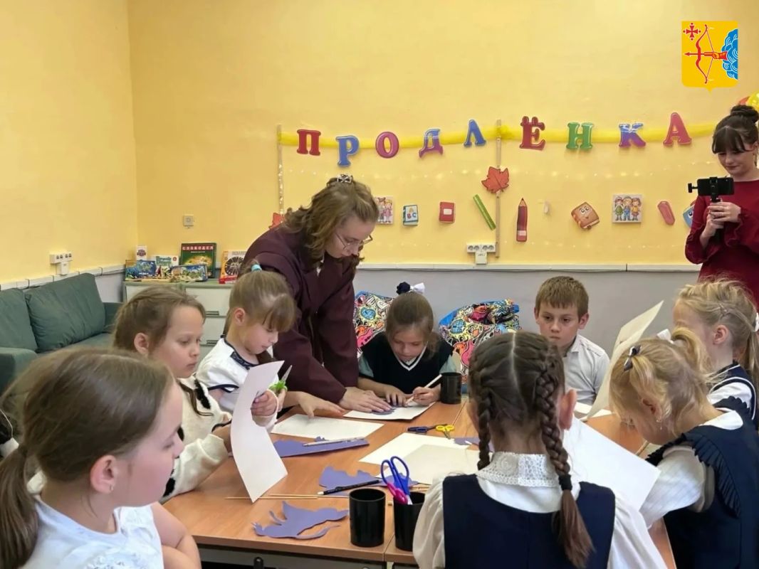 В Орлово-Вятском колледже педагогики и профессиональных технологий открылась новая студия для младших школьников — «Продленка» В Орлово-Вятском колледже педагогики и профессиональных технологий открылась новая студия для младших школьников — «Продленка»