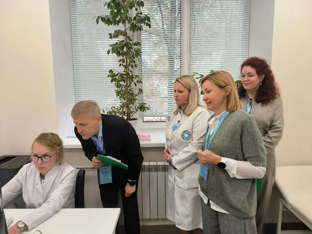 Лучшую практику диспансерного наблюдения онкопациентов тиражируют на 13 медицинских организаций Лучшую практику диспансерного наблюдения онкопациентов тиражируют на 13 медицинских организаций