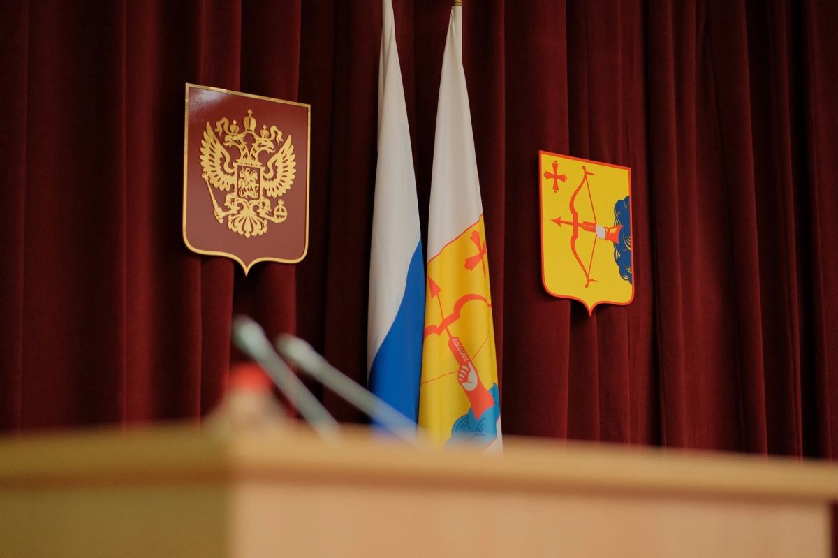 Сегодня губернатор Кировской области Александр Соколов, приветствуя депутатов нового созыва на первом заседании регионального Законодательного Собрания, напомнил, что по итогам прошедшей избирательной кампании Президент...