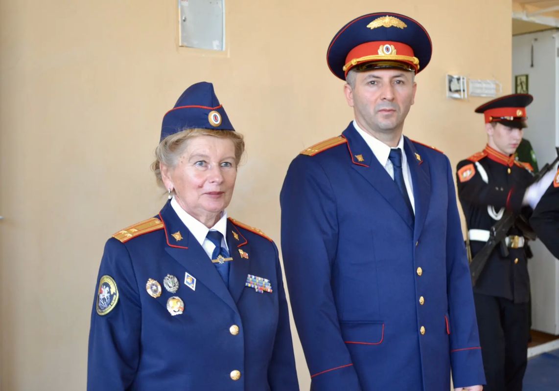 Сотрудники следственного управления и ветераны следствия приняли участие в церемонии принятия присяги учащимися Кировского кадетского корпуса Сотрудники следственного управления и ветераны следствия приняли участие в церемонии принятия присяги учащимися Кировского кадетского корпуса