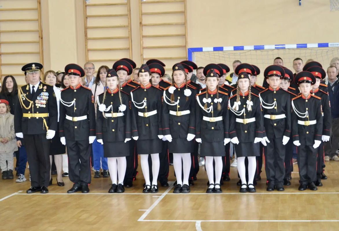 Сотрудники следственного управления и ветераны следствия приняли участие в церемонии принятия присяги учащимися Кировского кадетского корпуса Сотрудники следственного управления и ветераны следствия приняли участие в церемонии принятия присяги учащимися Кировского кадетского корпуса