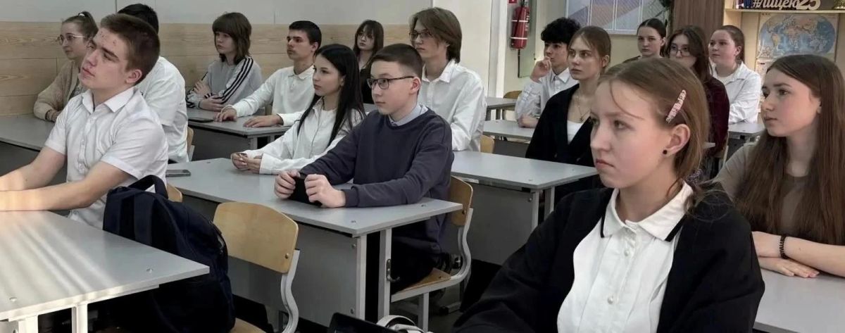 Лицеисты из Советска изучают современную науку в рамках проекта «Коды Курчатова» Лицеисты из Советска изучают современную науку в рамках проекта «Коды Курчатова»