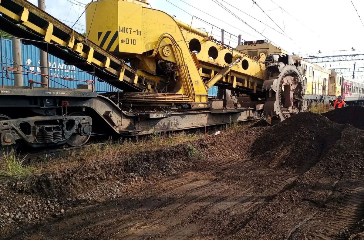 В Кировской области меняются рельсы В Кировской области меняются рельсы