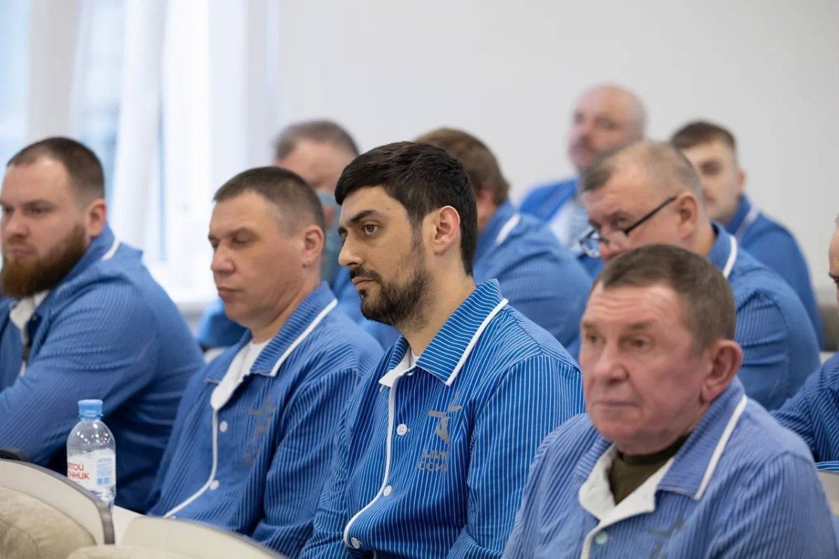 Статс-секретарь – заместитель Министра обороны РФ, председатель Государственного фонда «Защитники Отечества» Анна Цивилева в ходе рабочей поездки проверила организацию работы комплексной выездной группы по решению социальных... Статс-секретарь – заместитель Министра обороны РФ, председатель Государственного фонда «Защитники Отечества» Анна Цивилева в ходе рабочей поездки проверила организацию работы комплексной выездной группы по решению социальных...