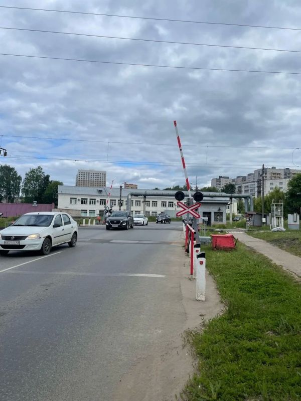 На Тимирязева ограничили движение через ж/д переезд