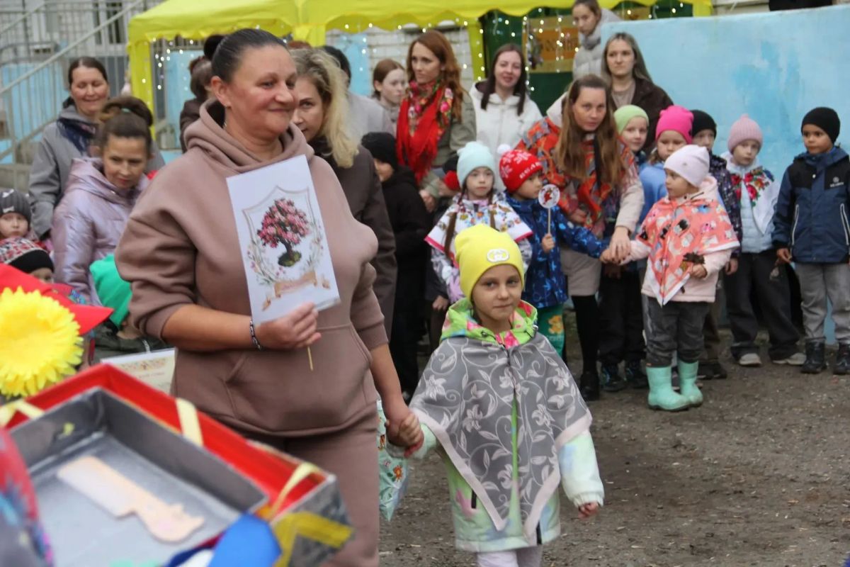 В детском саду «Родничок» города Котельнича прошла традиционная Покровская ярмарка В детском саду «Родничок» города Котельнича прошла традиционная Покровская ярмарка