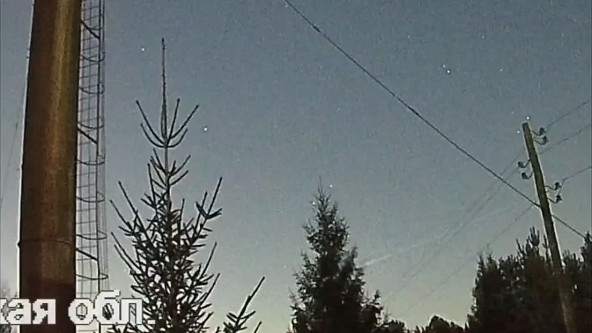 Возможное падение метеорита зафиксировали в Кировской области