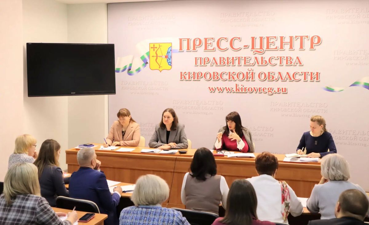 С коллегами обсудили практики защиты подростков и алгоритмы реагирования на риски