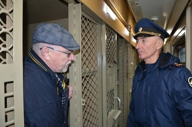 Омбудсмен проверил условия перевозки осуждённых в Кировской области