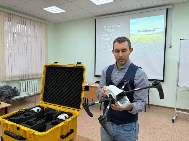 В Вятском ГАТУ прошел очный этап обучения для педагогов агротехклассов В Вятском ГАТУ прошел очный этап обучения для педагогов агротехклассов