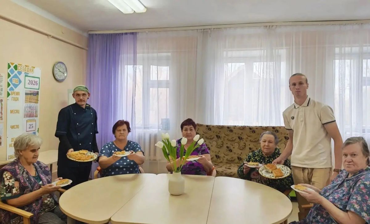 РусскоТурекский доминтернат поддержал акцию «Пирог на Четвёртое» РусскоТурекский доминтернат поддержал акцию «Пирог на Четвёртое»