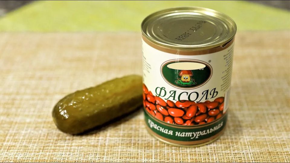 Салат с маринованным огурцом и фасолью: идеальное блюдо для поста