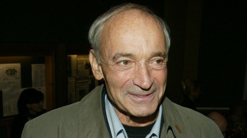 Тишина в телефонной книжке: как утраты формируют нашу память