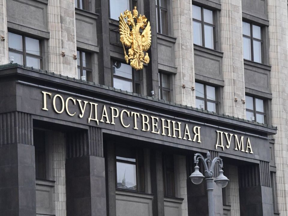 Госдума вводит обязательные предупреждения о вреде энергетиков