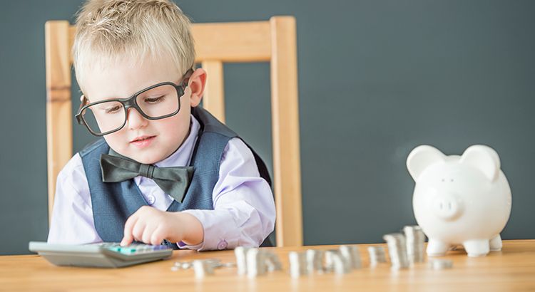 Алименты на усыновленных детей: что нужно знать в 2025 году