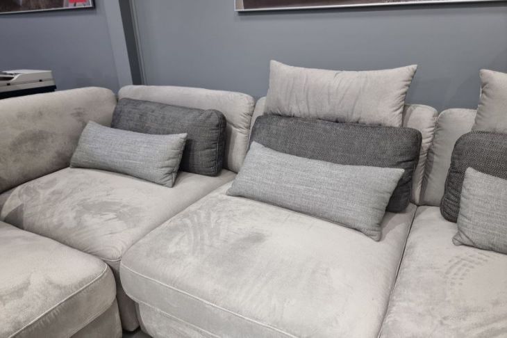 Как избавиться от неприятного запаха на диване: 3 простых способа – решат проблему быстро и эффективно