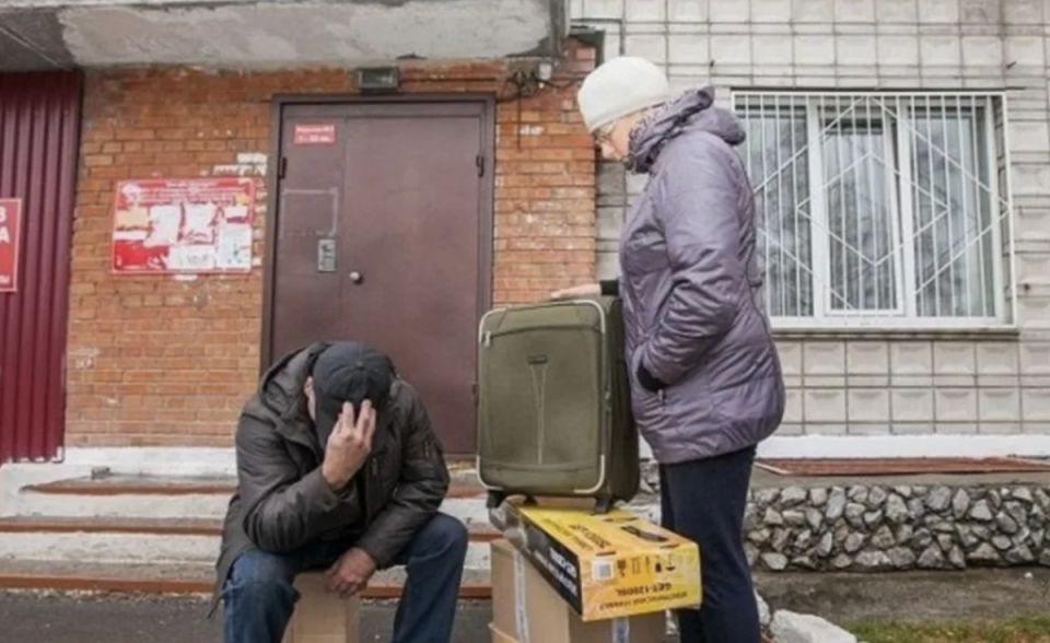 Кому угрожает выселение: родственники, которые могут потерять право на жильё