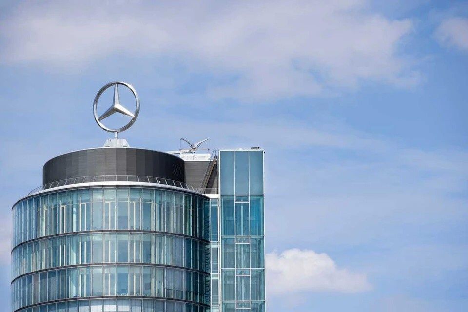 Mercedes-Benz возвращается в Россию: новый этап с регистрацией товарного знака