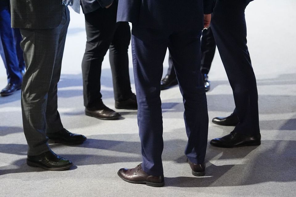 Новые правила для госслужащих: отказ от деклараций не значит отсутствие контроля