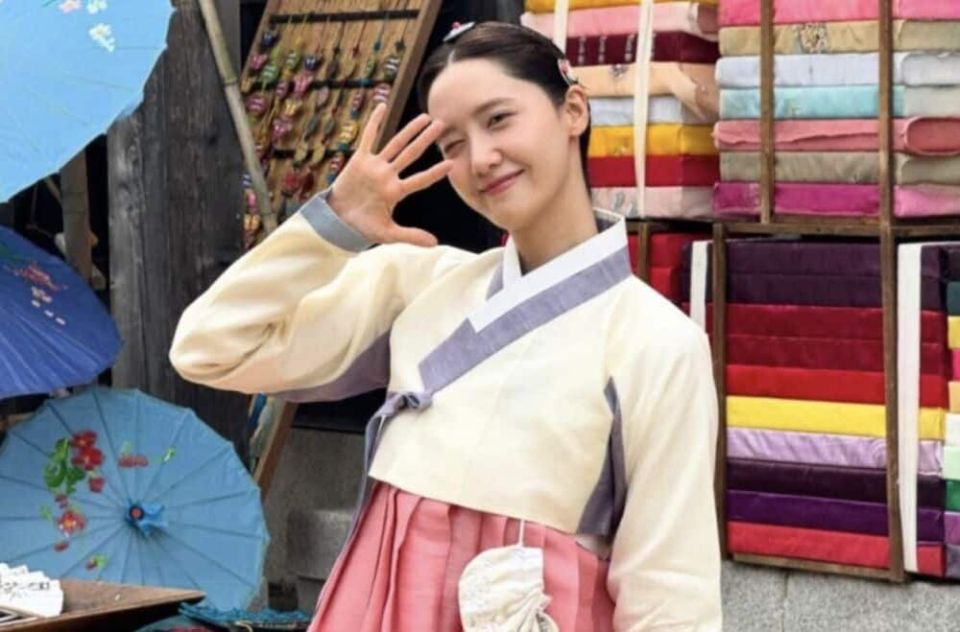 Юна делится закулисными моментами со съёмок дорамы «Шеф-повар тирана»