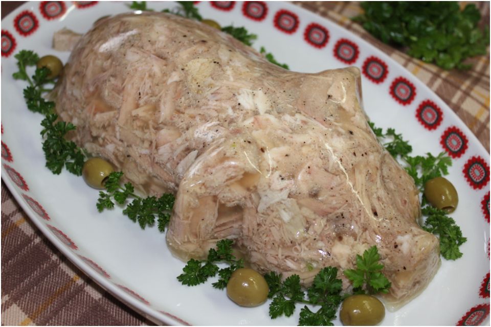 Секреты приготовления мясного холодца, зельца и заливного: что выбрать?
