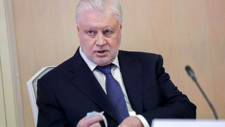 Депутат призывает вернуть коммунальные сети под контроль государства